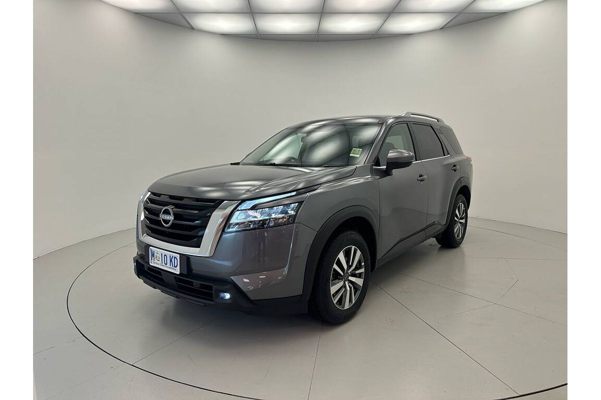 Nissan PATHFINDER PET AUTO 4WD TI