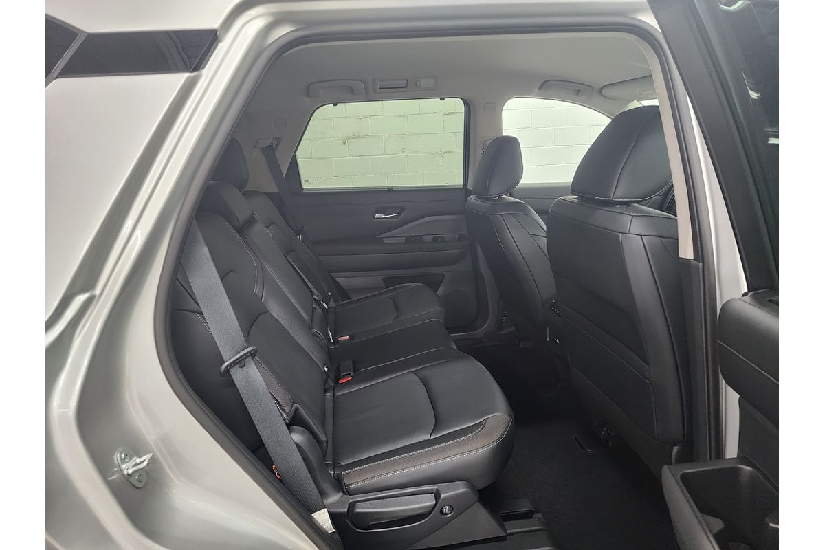 2024 Nissan Pathfinder Ti R53