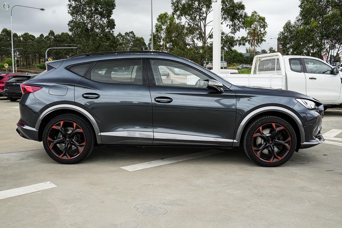 2024 CUPRA Formentor VZe Tribe Edition KM