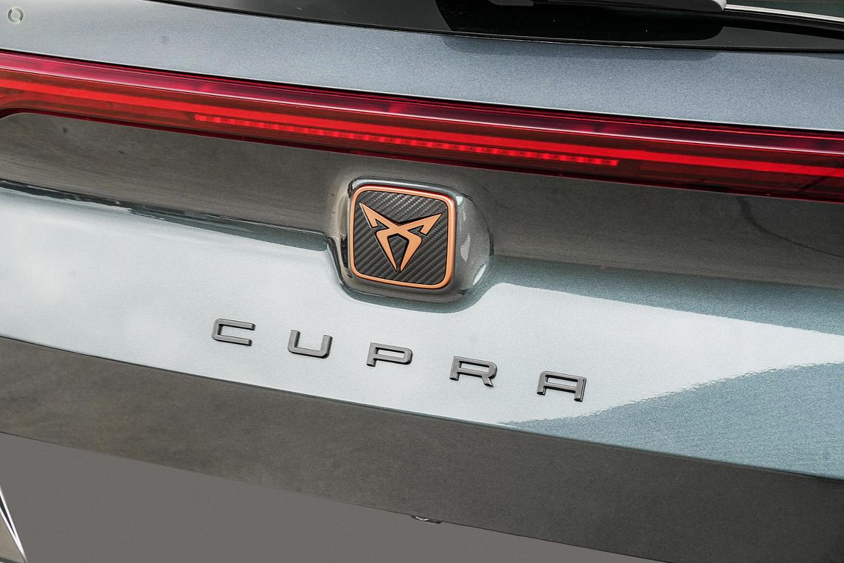 2024 CUPRA Formentor VZe Tribe Edition KM