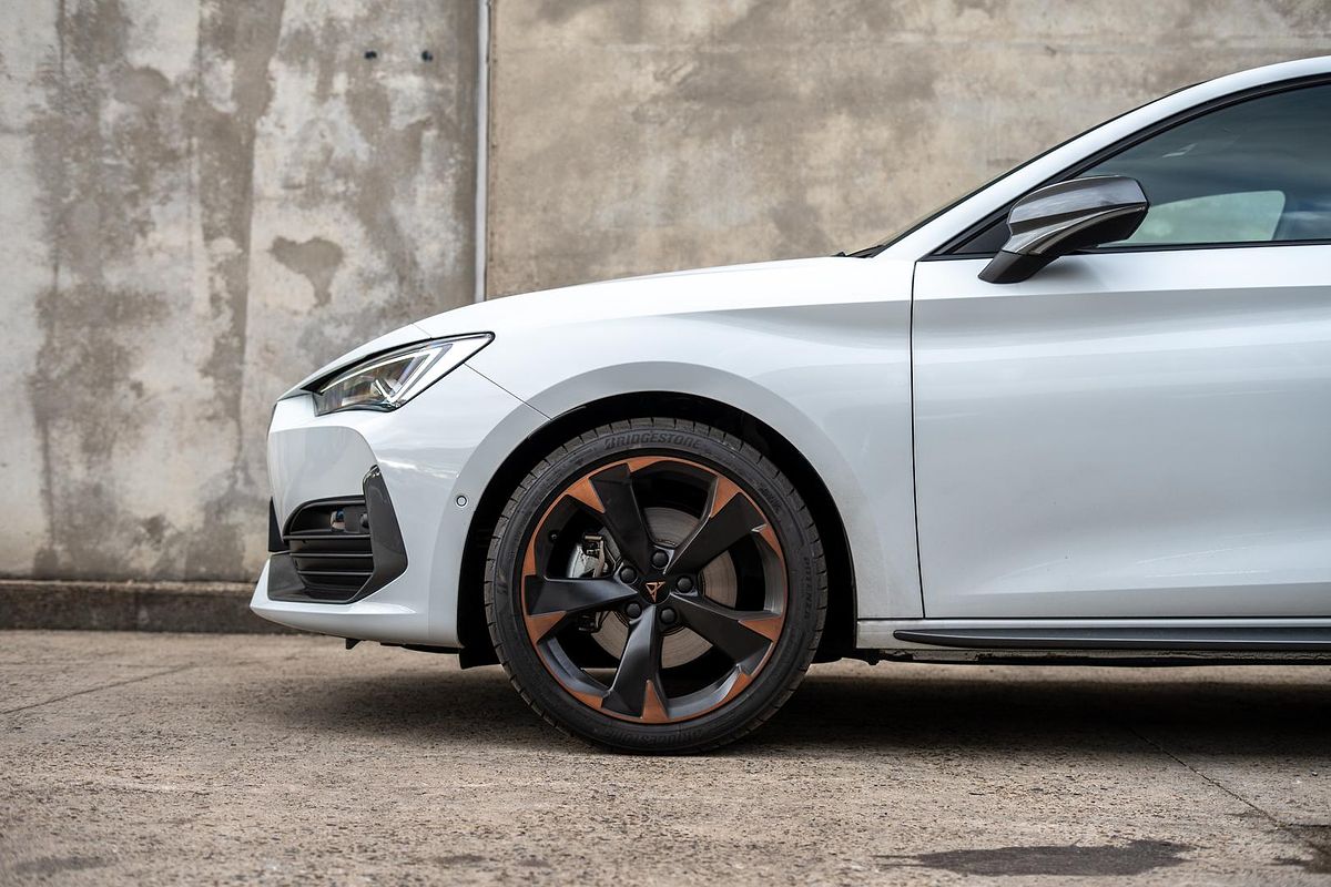 2024 CUPRA Leon V Tribe Edition KL