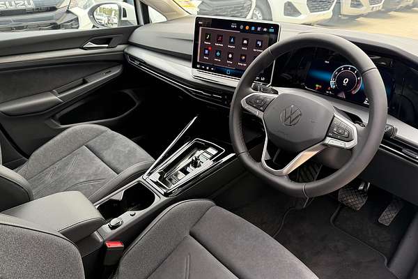 2025 Volkswagen Golf 110TSI Style 8.5