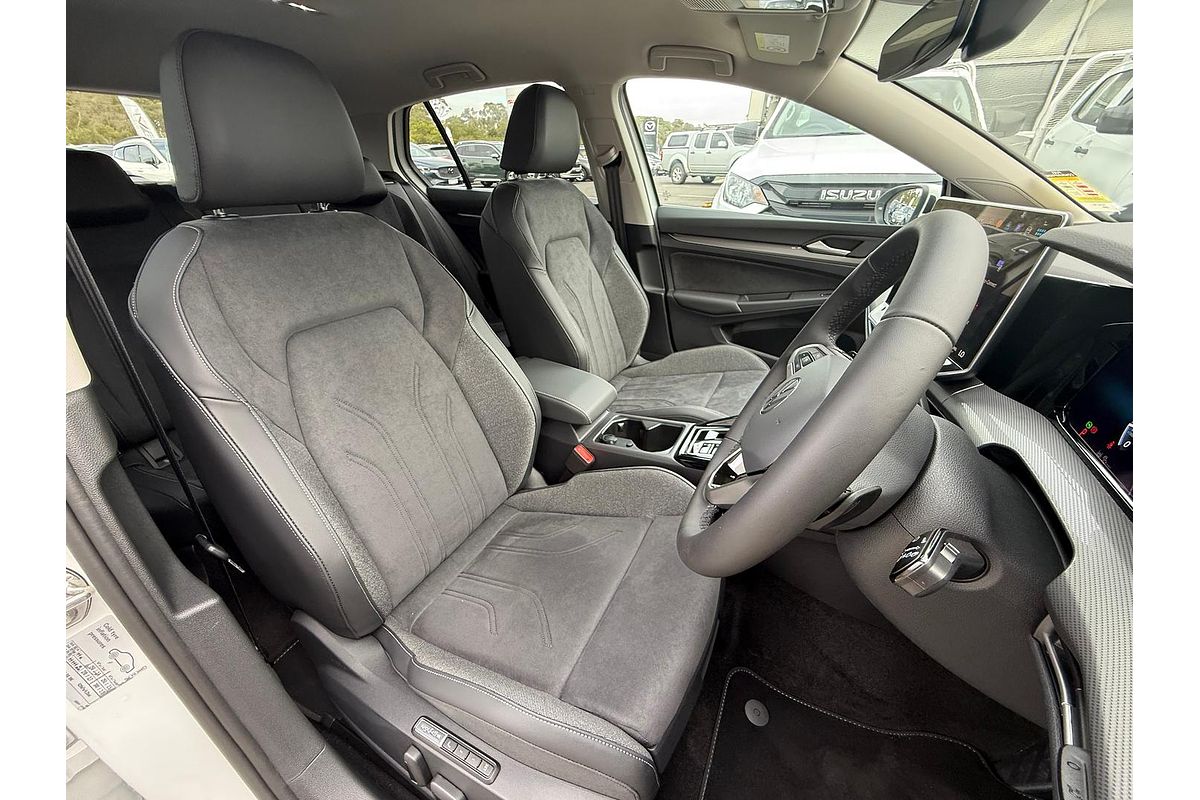 2025 Volkswagen Golf 110TSI Style 8.5