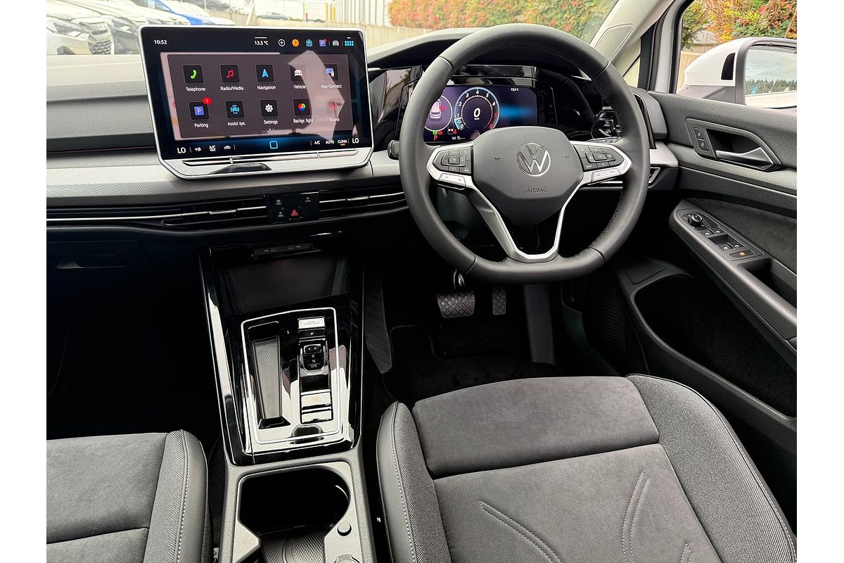 2025 Volkswagen Golf 110TSI Style 8.5