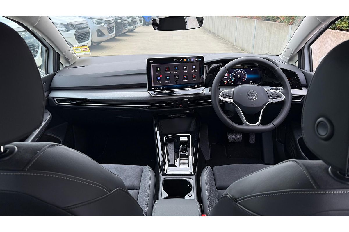 2025 Volkswagen Golf 110TSI Style 8.5