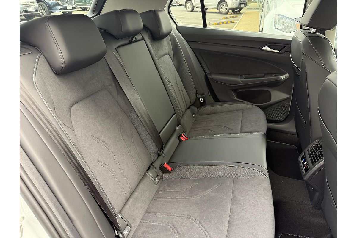 2025 Volkswagen Golf 110TSI Style 8.5