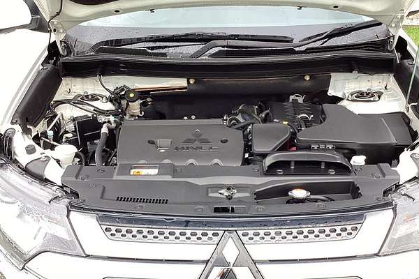 2020 Mitsubishi Outlander ES ZL