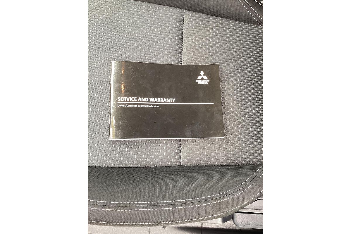 2020 Mitsubishi Outlander ES ZL