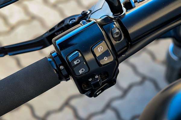 2014 Triumph thunderbird sto rm