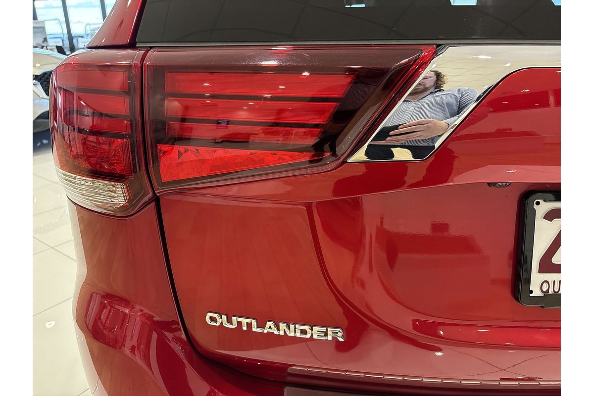 2020 Mitsubishi Outlander LS ZL