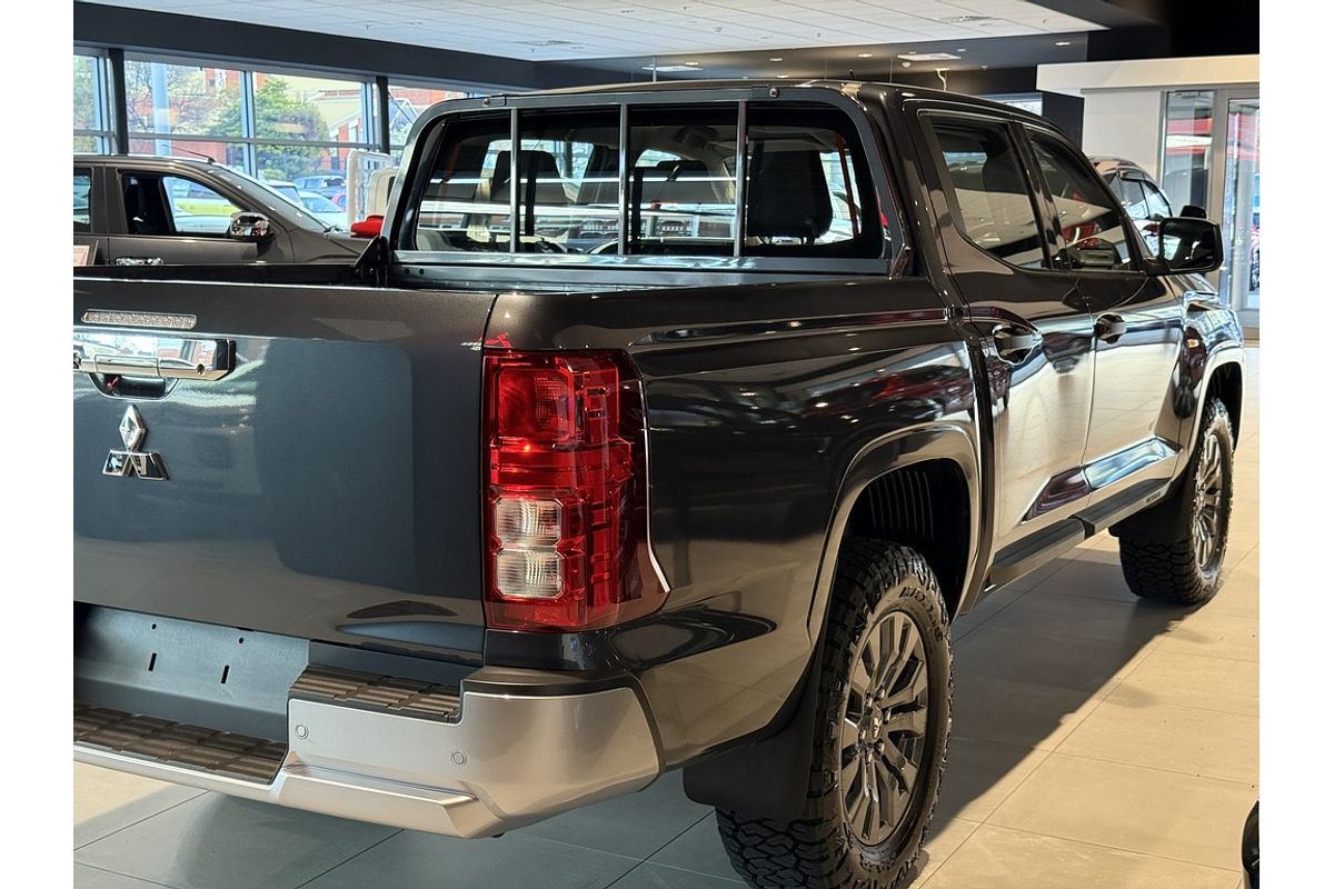 2024 Mitsubishi Triton GLX MV 4X4