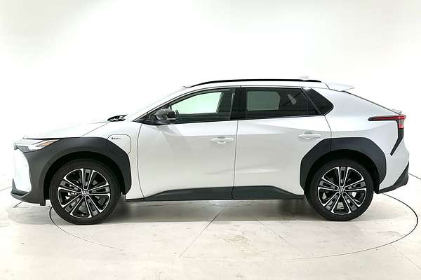 2024 Toyota bZ4X YEAM15R