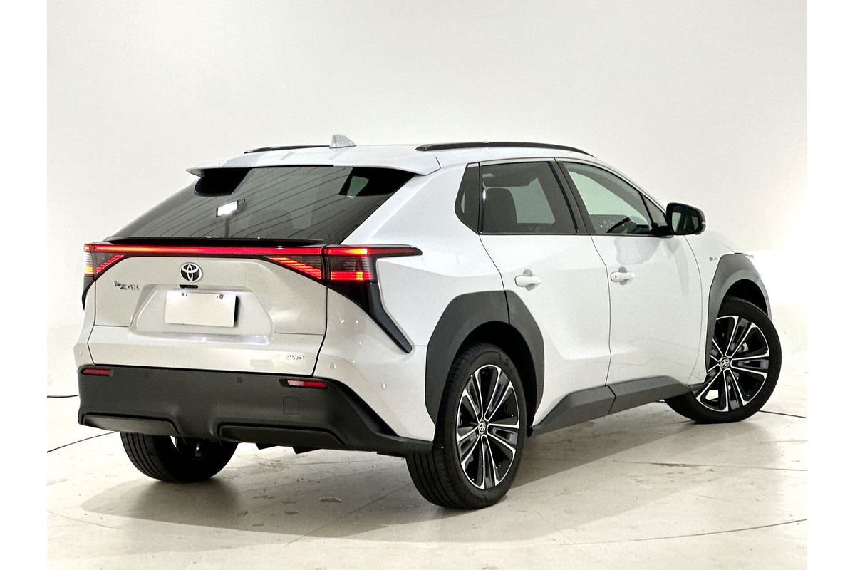 2024 Toyota bZ4X YEAM15R