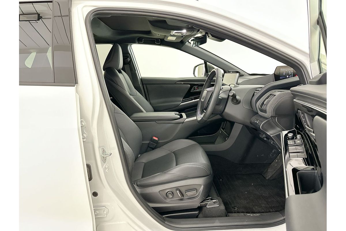 2024 Toyota bZ4X YEAM15R