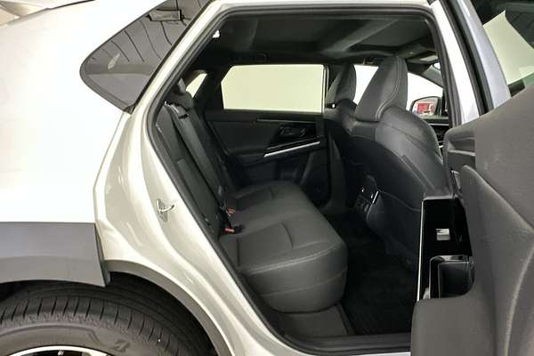 2024 Toyota bZ4X YEAM15R