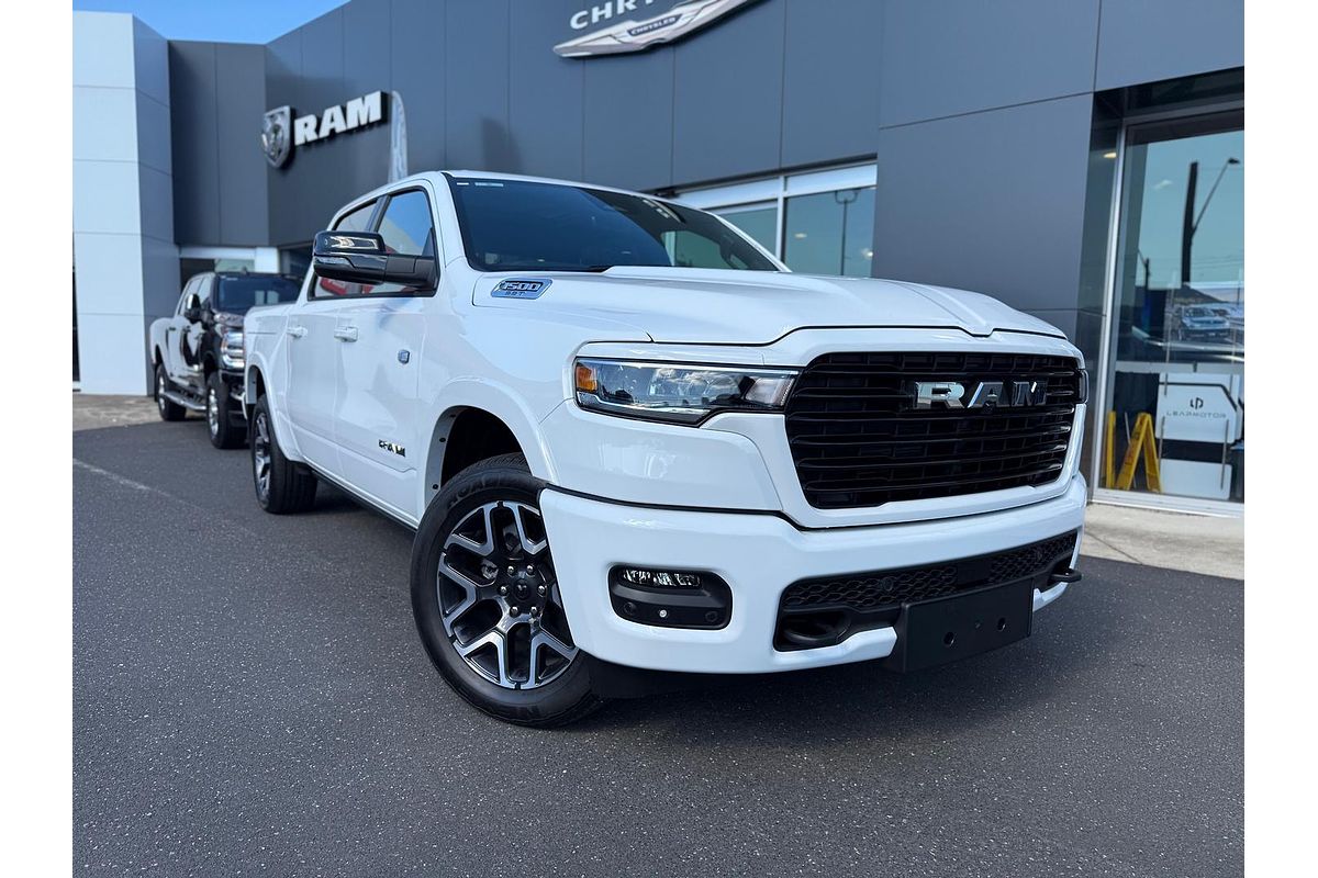 2024 RAM 1500 Laramie Sport Hurricane SO RamBox DT 4X4 SWB