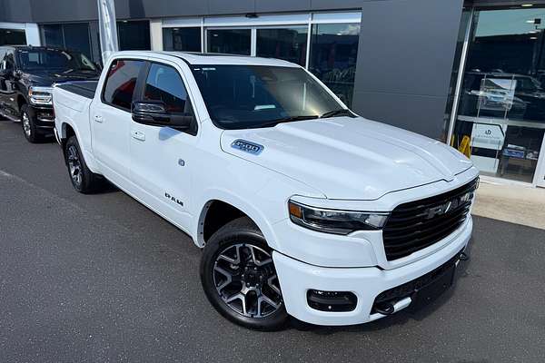2024 RAM 1500 Laramie Sport Hurricane SO RamBox DT 4X4 SWB