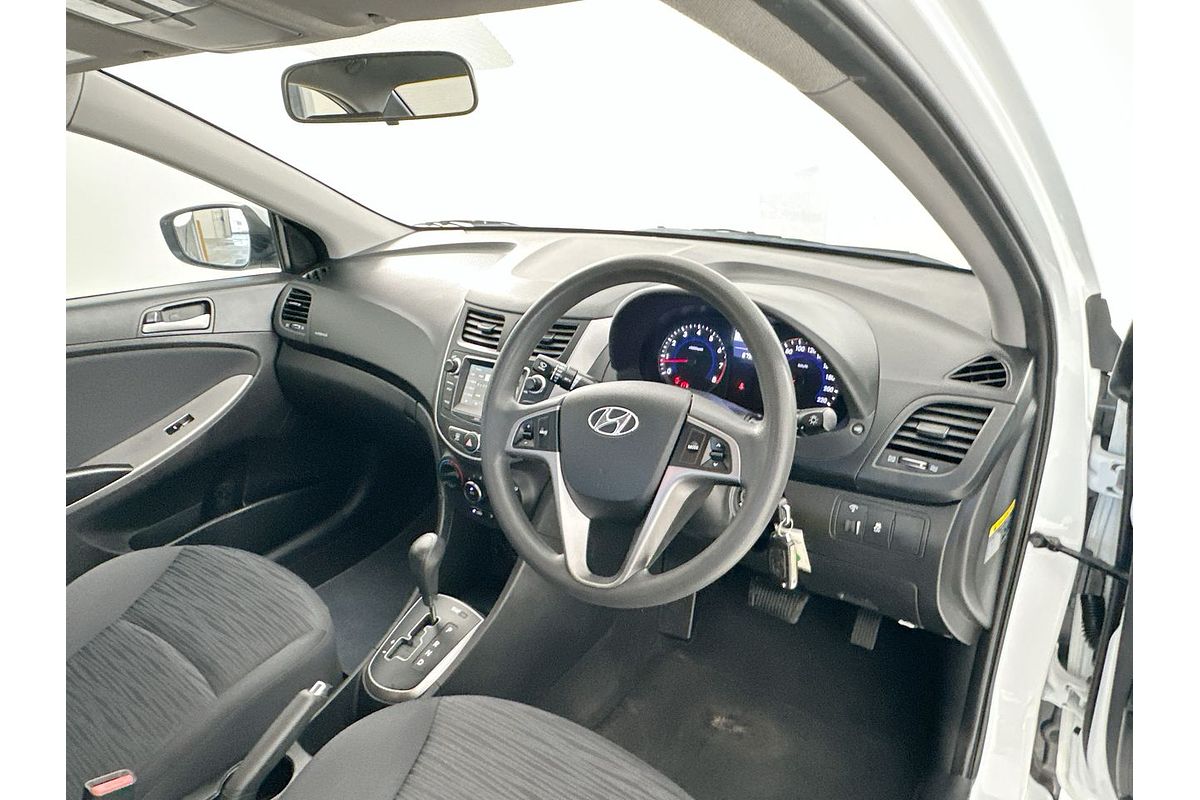 2016 Hyundai Accent Active RB3