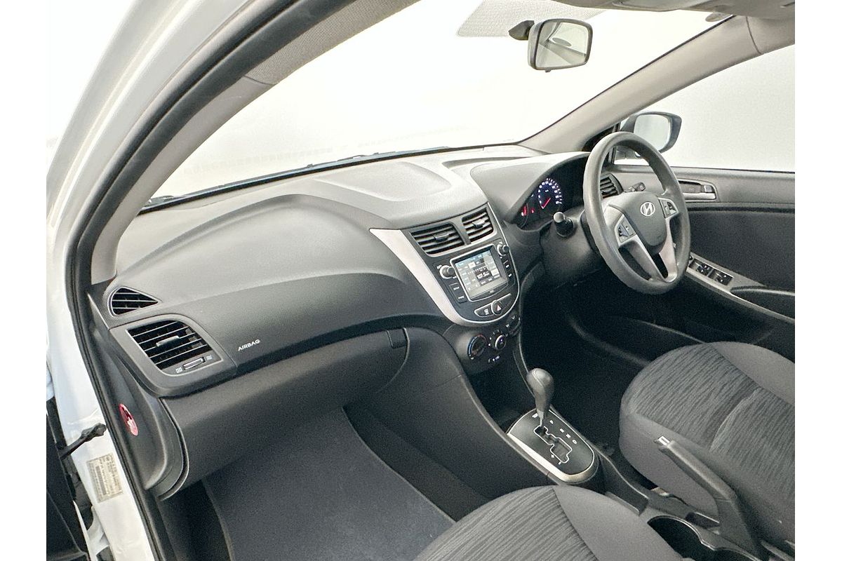 2016 Hyundai Accent Active RB3