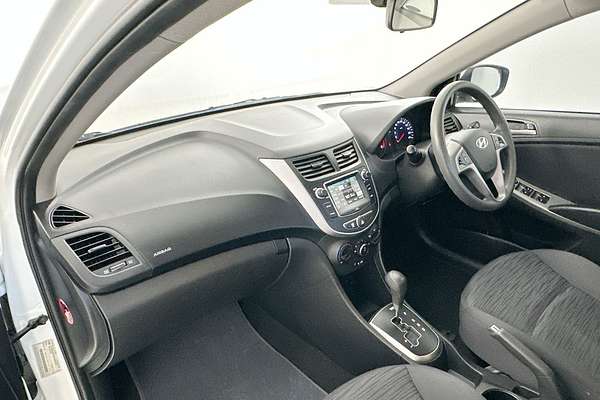 2016 Hyundai Accent Active RB3