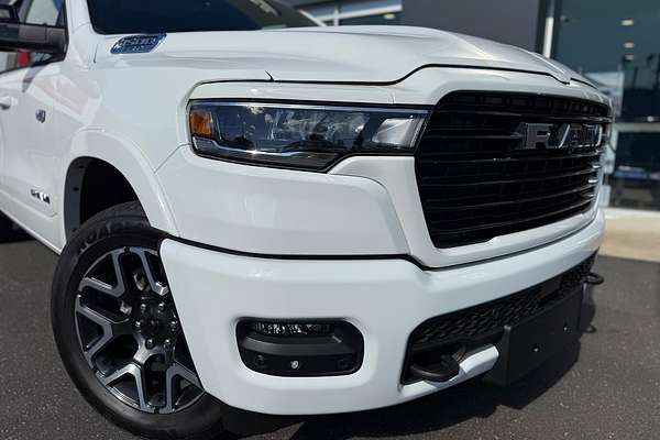 2024 RAM 1500 Laramie Sport Hurricane SO RamBox DT 4X4 SWB
