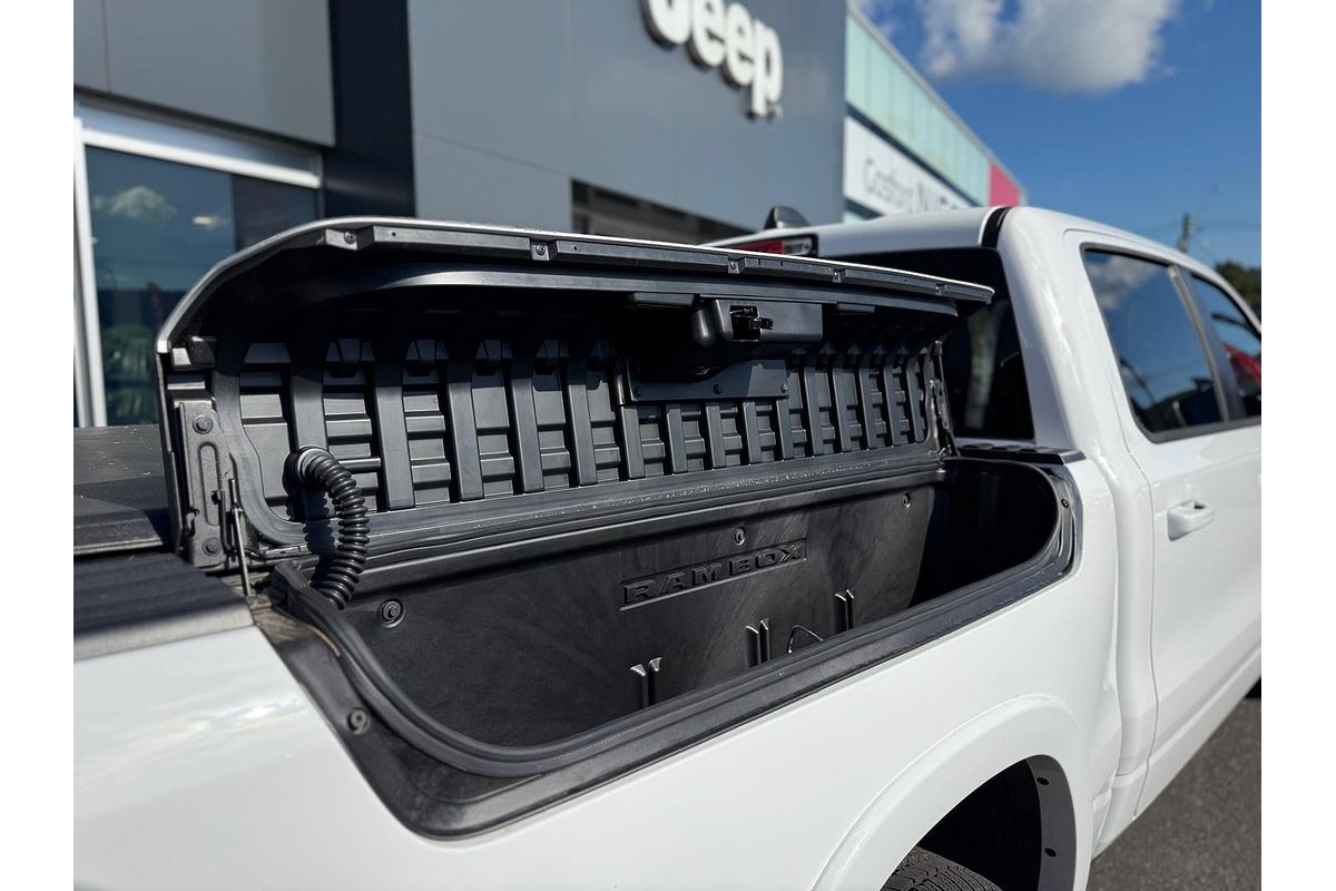 2024 RAM 1500 Laramie Sport Hurricane SO RamBox DT 4X4 SWB