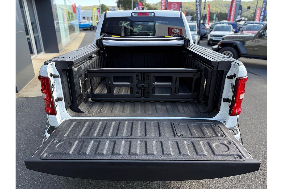 2024 RAM 1500 Laramie Sport Hurricane SO RamBox DT 4X4 SWB