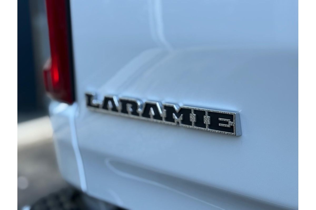 2024 RAM 1500 Laramie Sport Hurricane SO RamBox DT 4X4 SWB