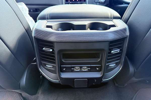 2024 RAM 1500 Laramie Sport Hurricane SO RamBox DT 4X4 SWB