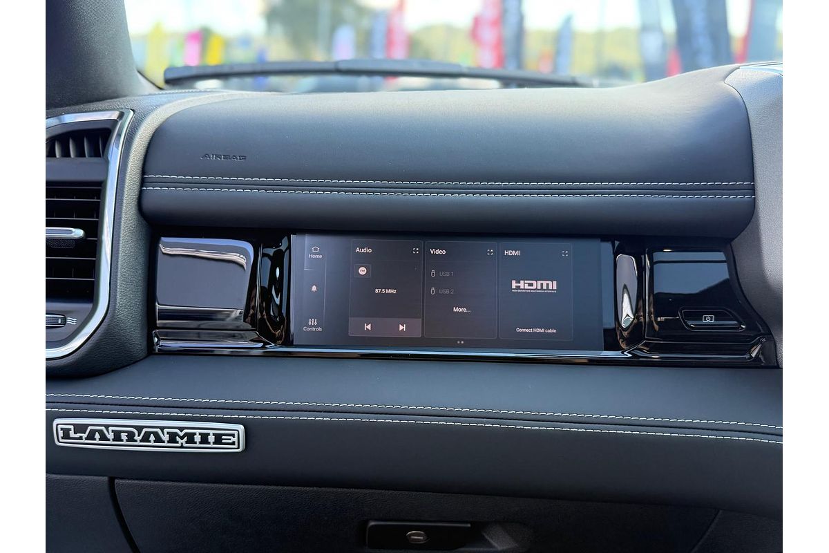 2024 RAM 1500 Laramie Sport Hurricane SO RamBox DT 4X4 SWB