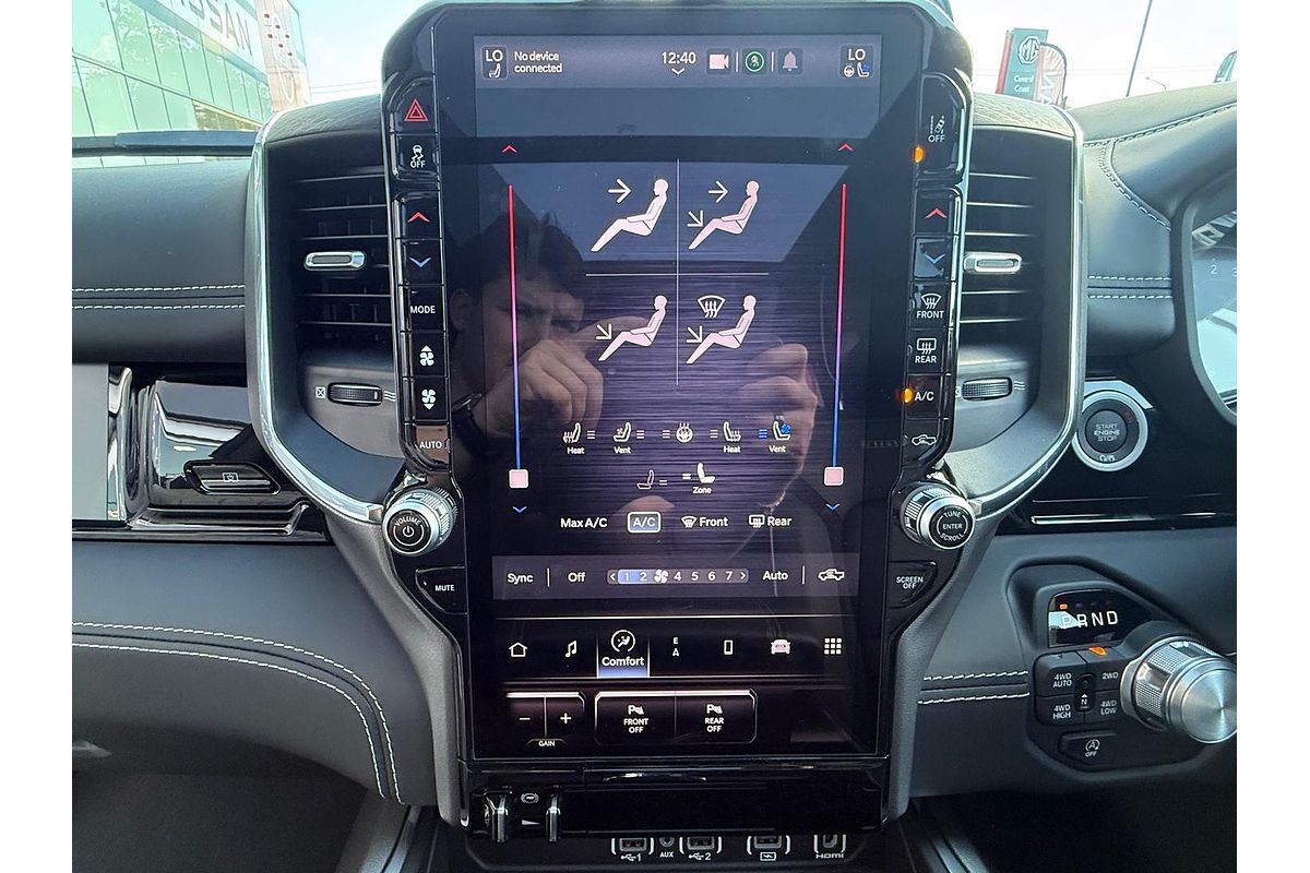 2024 RAM 1500 Laramie Sport Hurricane SO RamBox DT 4X4 SWB