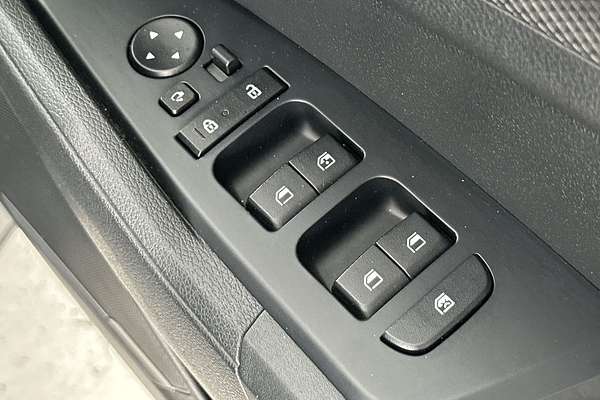 2022 Kia Sportage S NQ5