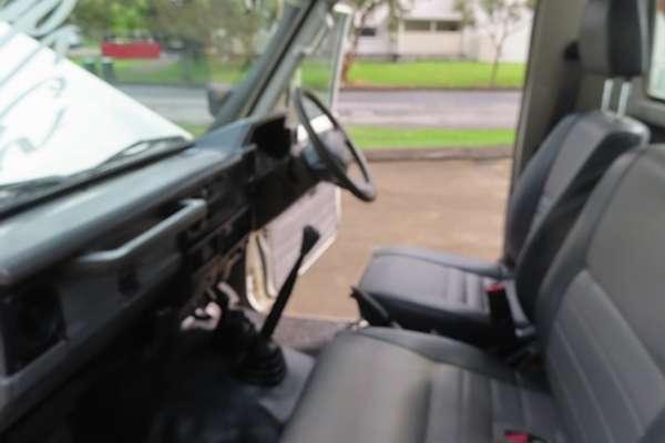 2000 Toyota Landcruiser HZJ79R 4X4