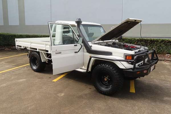 2000 Toyota Landcruiser HZJ79R 4X4