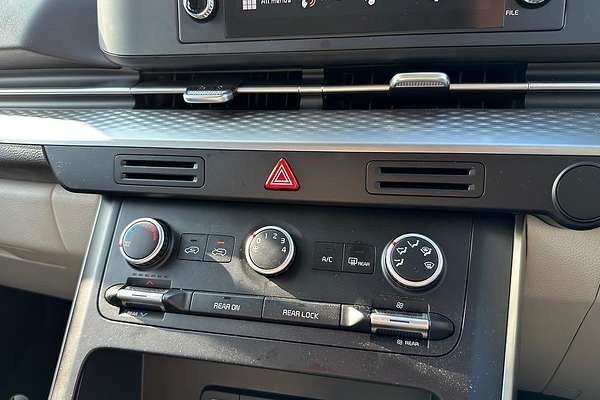 2023 Kia Carnival S KA4
