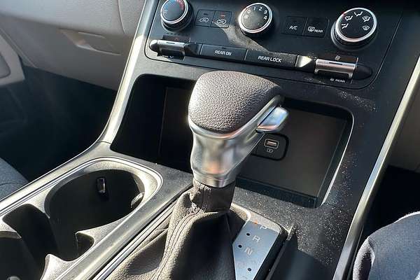 2023 Kia Carnival S KA4