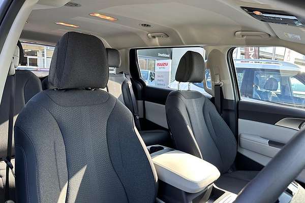 2023 Kia Carnival S KA4
