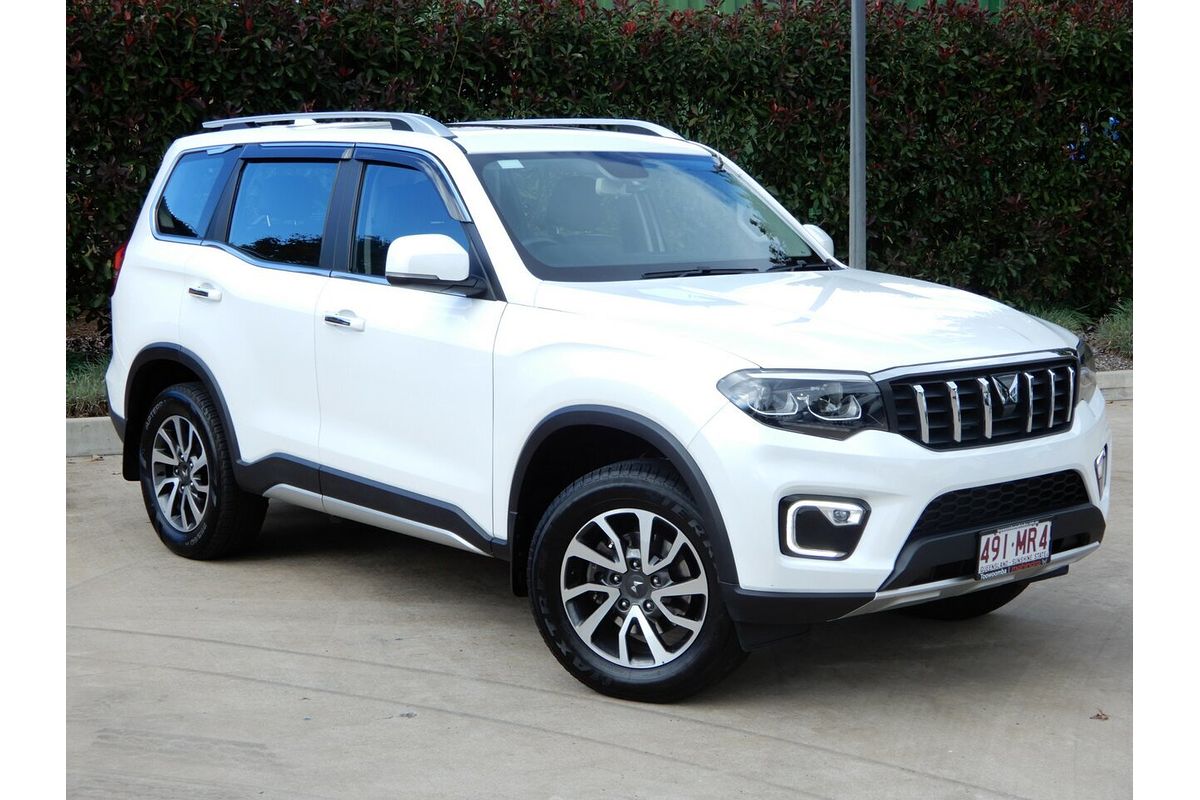 2023 Mahindra Scorpio Z8