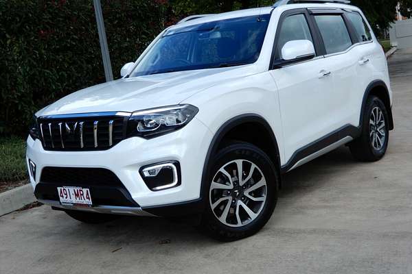 2023 Mahindra Scorpio Z8