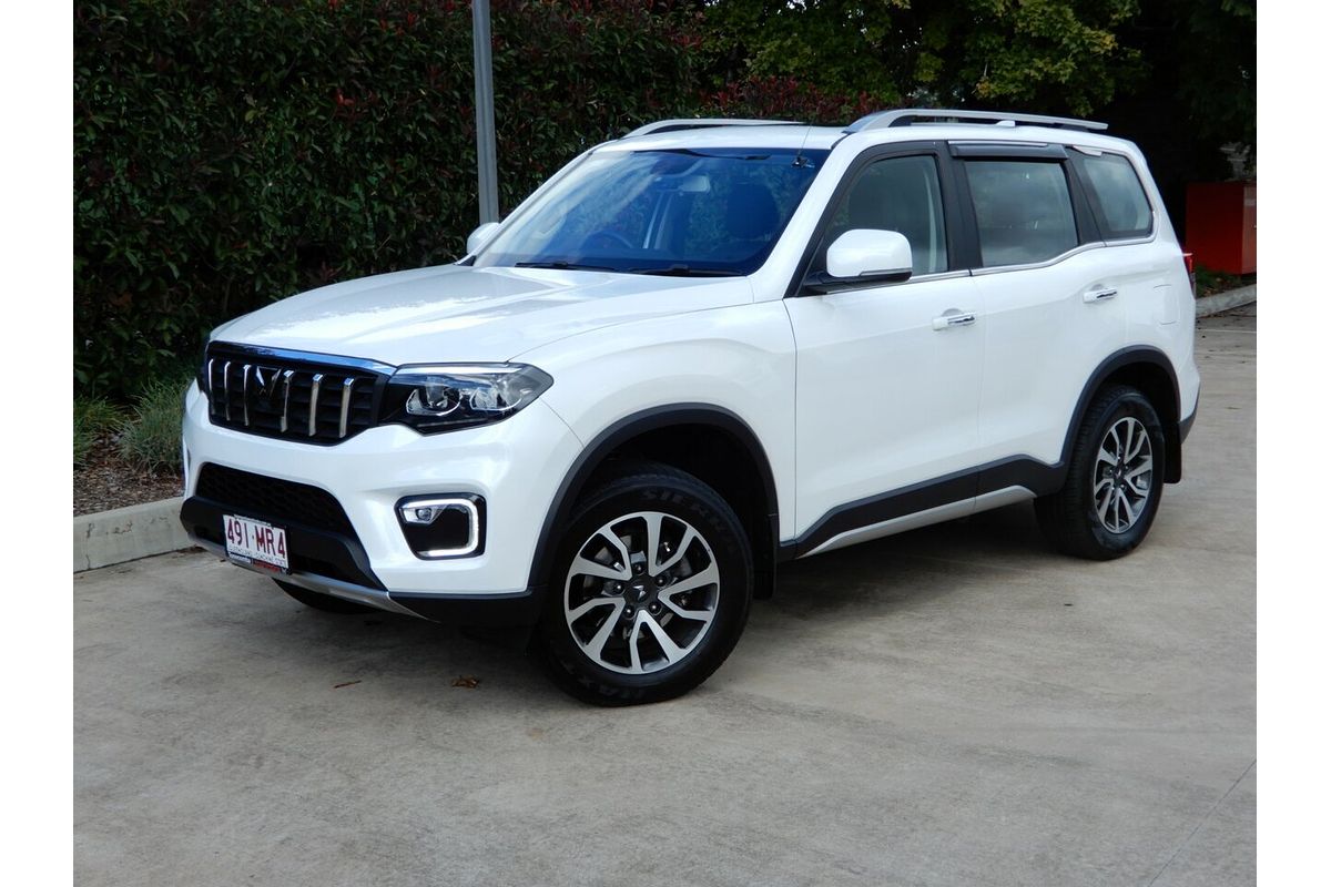 2023 Mahindra Scorpio Z8