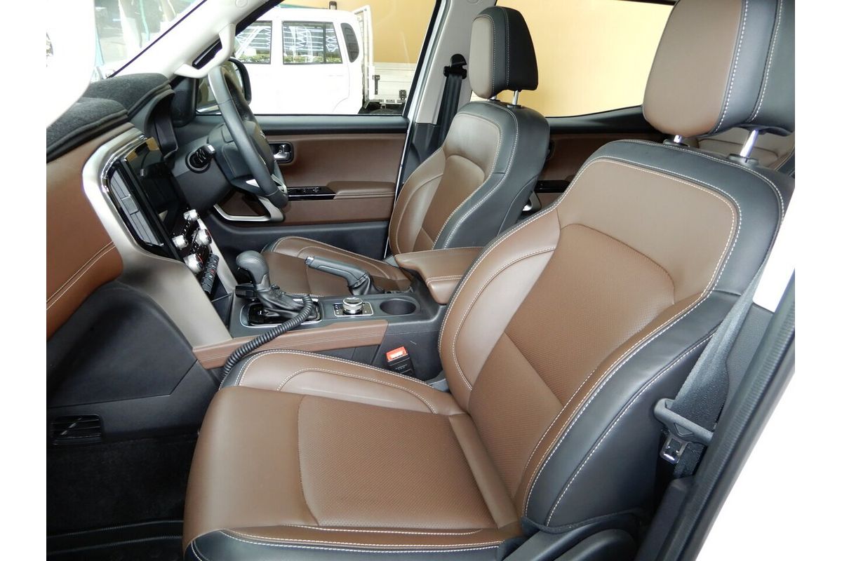 2023 Mahindra Scorpio Z8