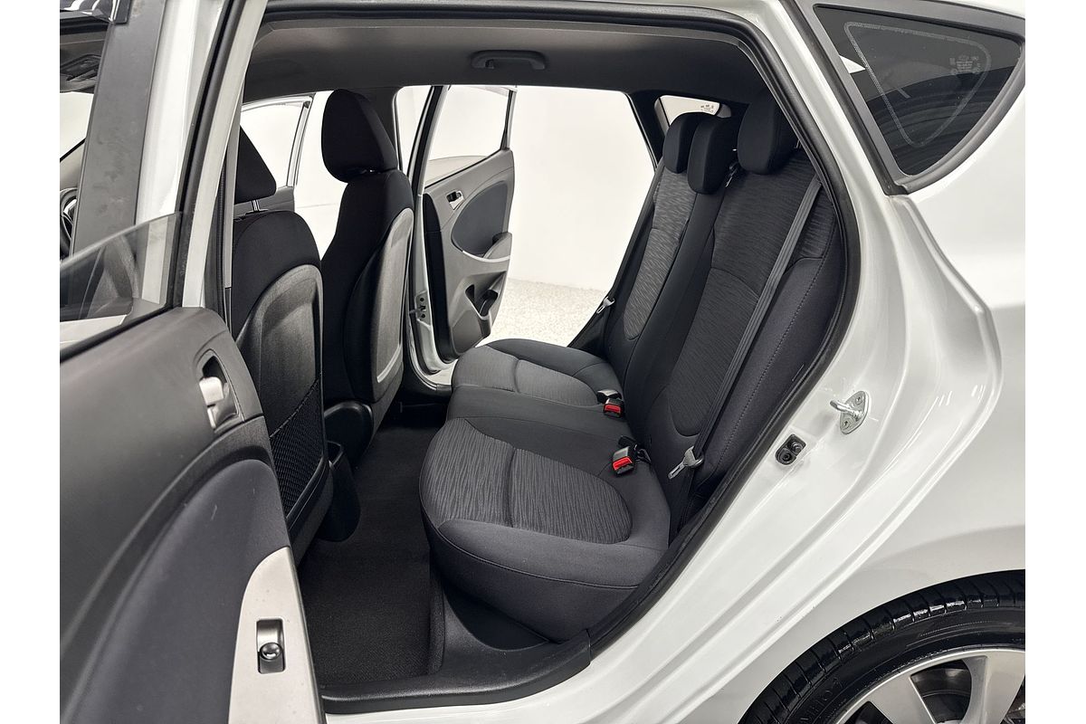2018 Hyundai Accent Sport RB6