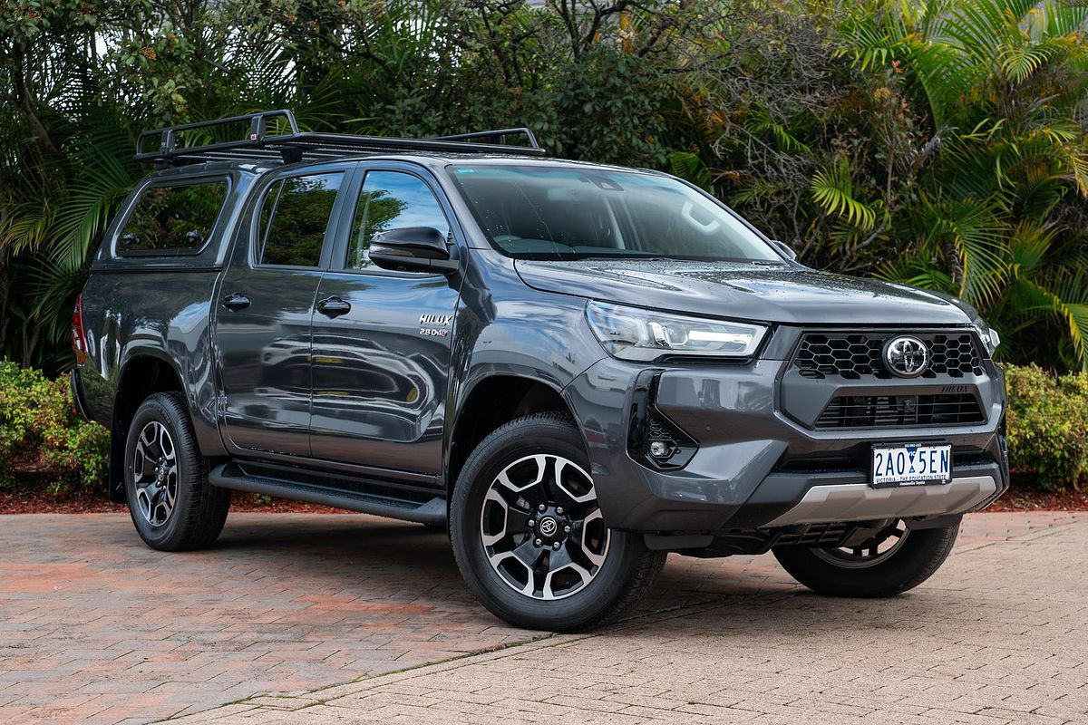 2024 Toyota Hilux SR5 48V GUN126R 4X4