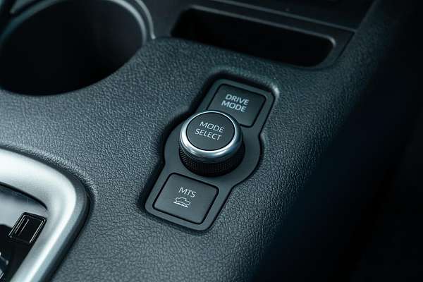 2024 Toyota Hilux SR5 48V GUN126R 4X4