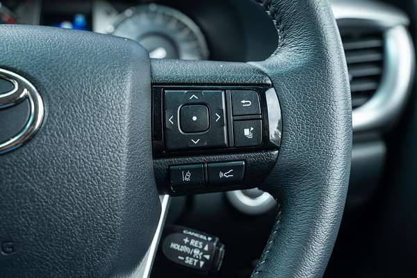 2024 Toyota Hilux SR5 48V GUN126R 4X4