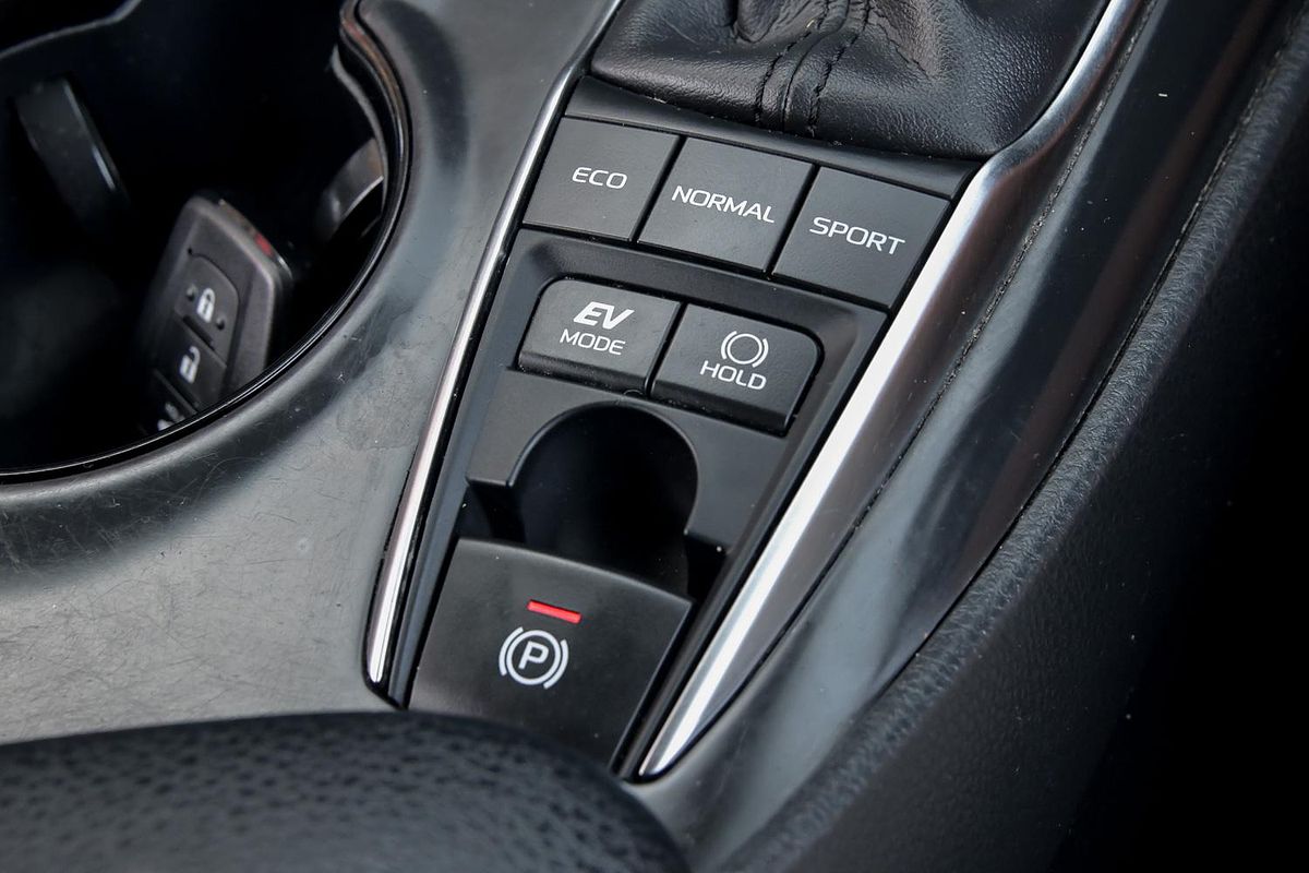 2019 Toyota Camry Ascent AXVH71R