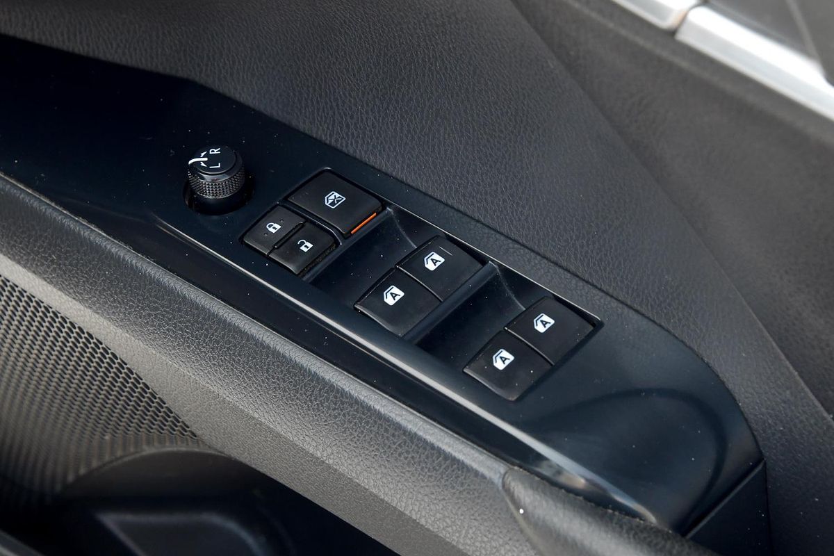 2019 Toyota Camry Ascent AXVH71R