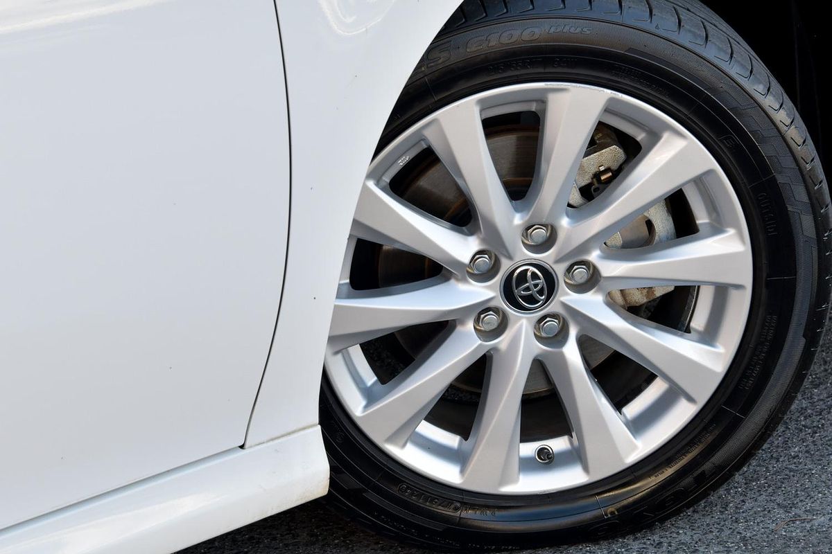 2019 Toyota Camry Ascent AXVH71R