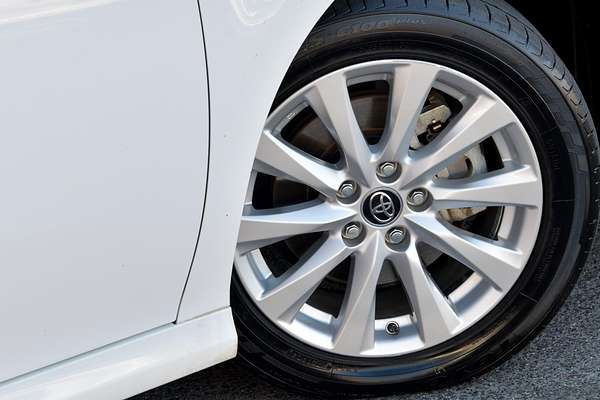 2019 Toyota Camry Ascent AXVH71R