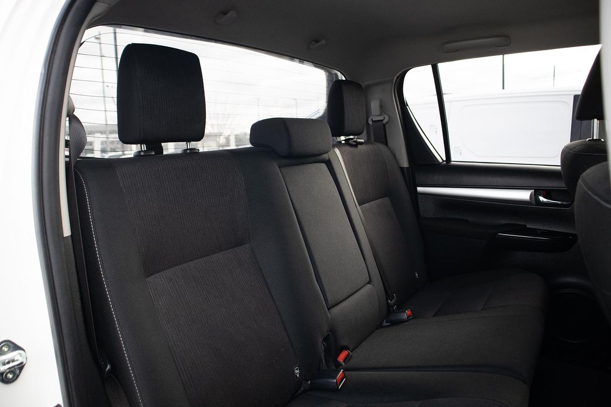 2019 Toyota Hilux SR5 GUN126R 4X4